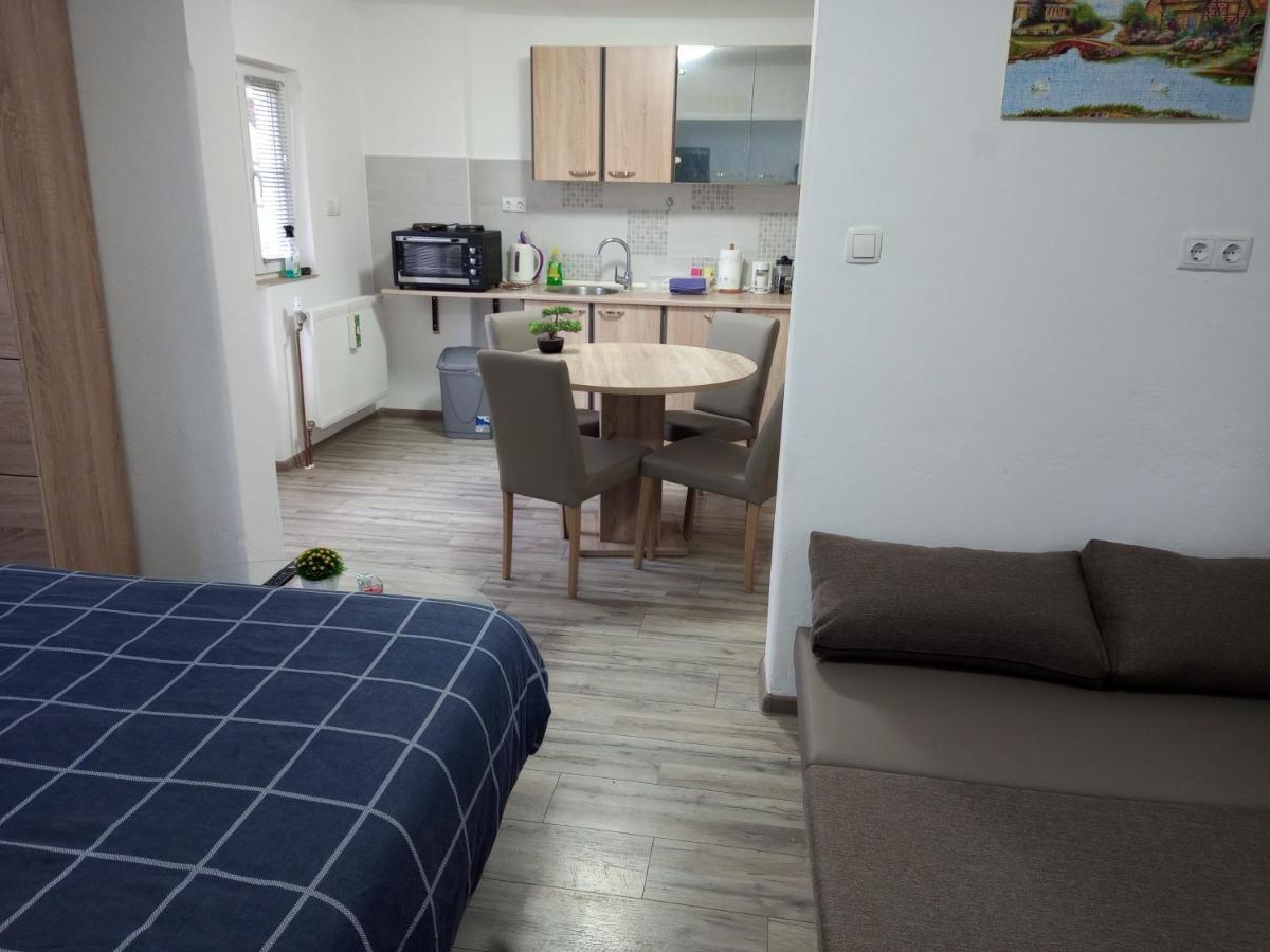 Apartman Borna Otočac Exterior foto